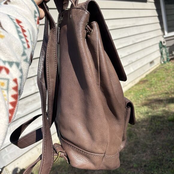 Fossil 75082 Brown Leather Backpack Drawstring Flap Pocket Bag Vintage - Picture 7 of 14